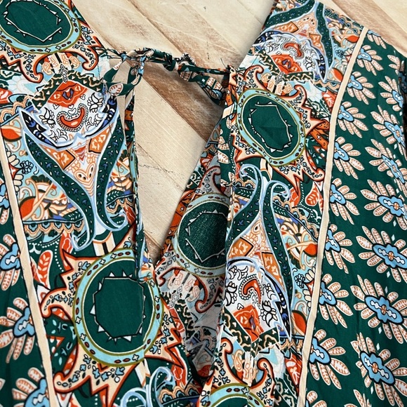 Floral Green Dress - Picture 4 of 5